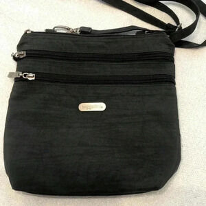 Baggallini crossbody bag.